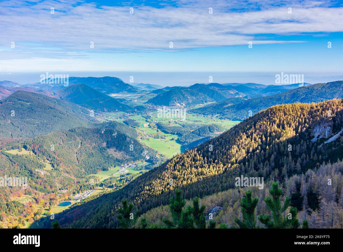 Puchberg am Schneeberg: view to Puchberg am Schneeberg, from mountain Schneeberg in Wiener Alpen, Alps, Niederösterreich, Lower Austria, Austria Stock Photo