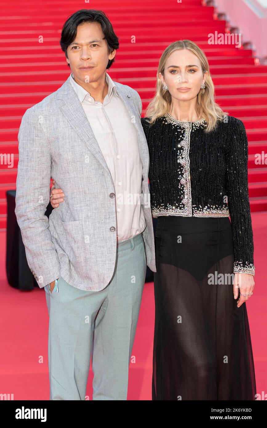 Emily blunt actress hugo blick showrunner chaske spencer actor hi-res