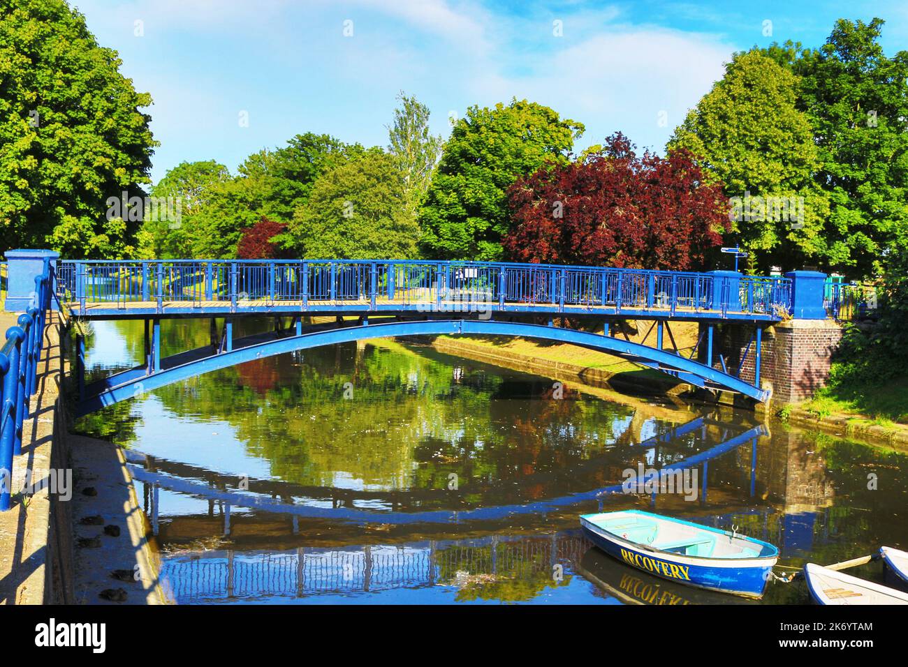 Royal Military Canal Rowing Boat HireBoat rental service in Hythea