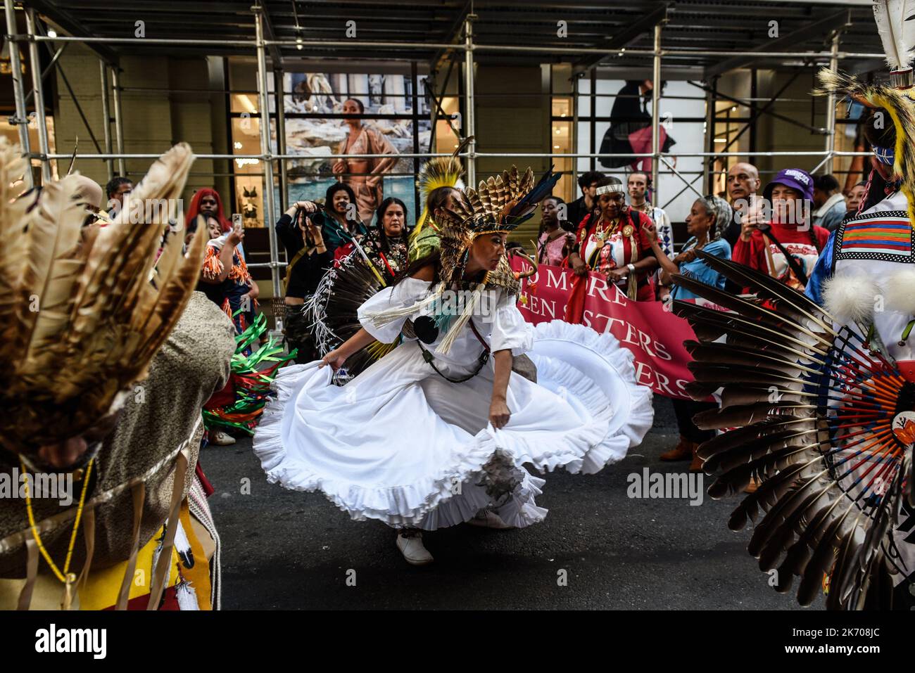 15 indigenous peoples hi-res stock photography and images - Alamy