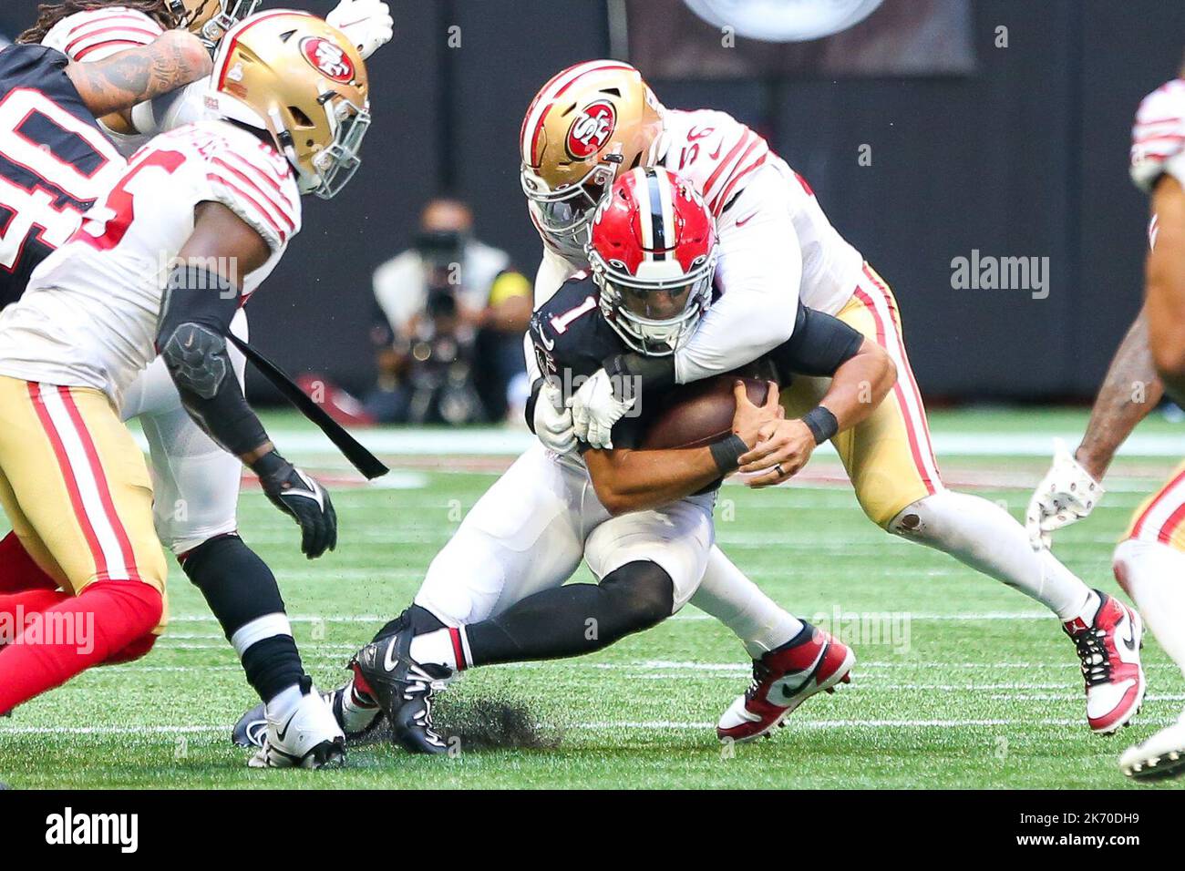 Atlanta georgia usa 16th oct 2022 atlanta falcons quarterback