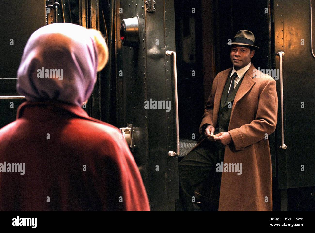 JULIANNE MOORE, DENNIS HAYSBERT, FAR FROM HEAVEN, 2002 Stock Photo - Alamy