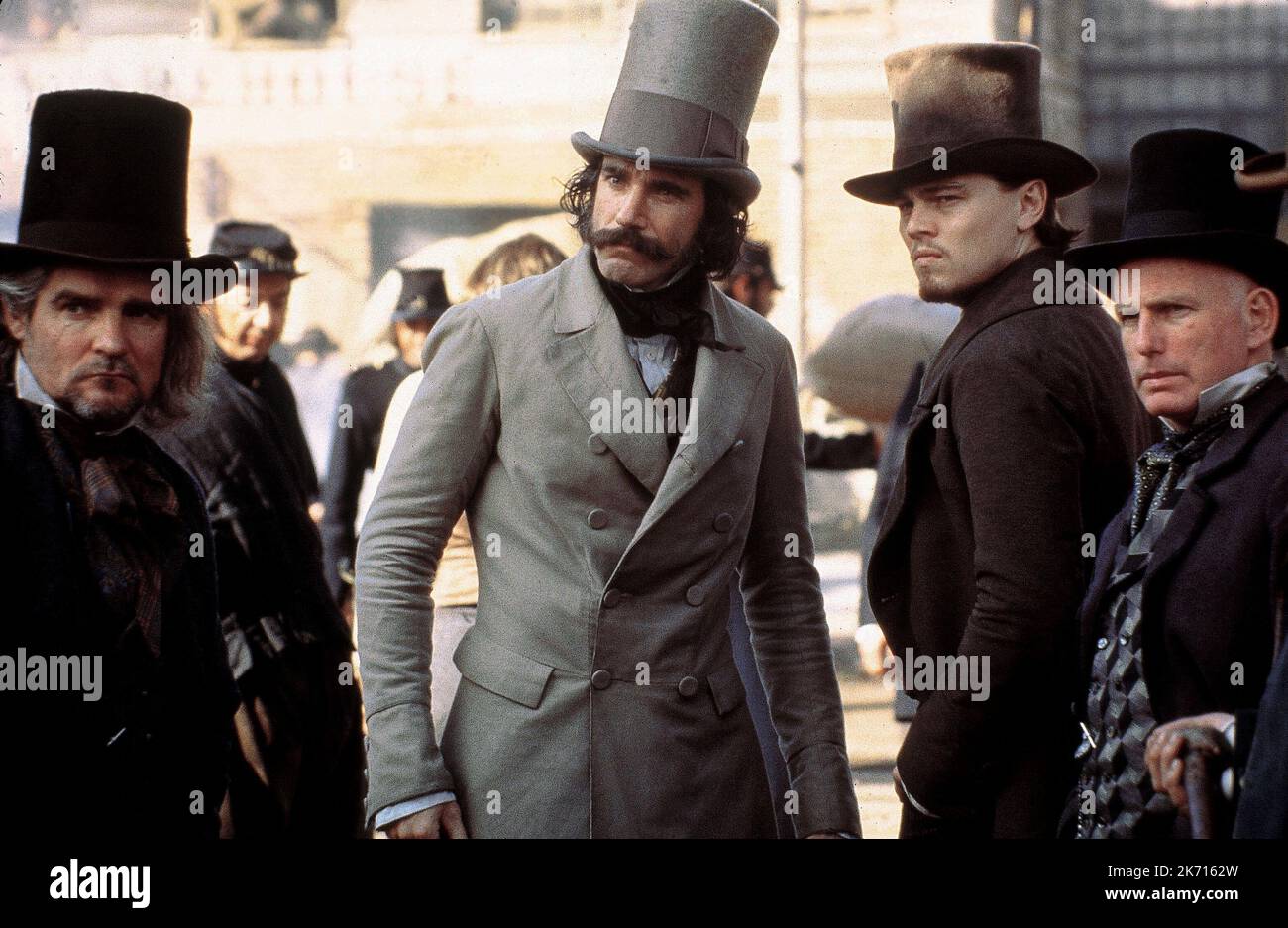 Daniel day lewis leonardo dicaprio gangs hi-res stock photography and