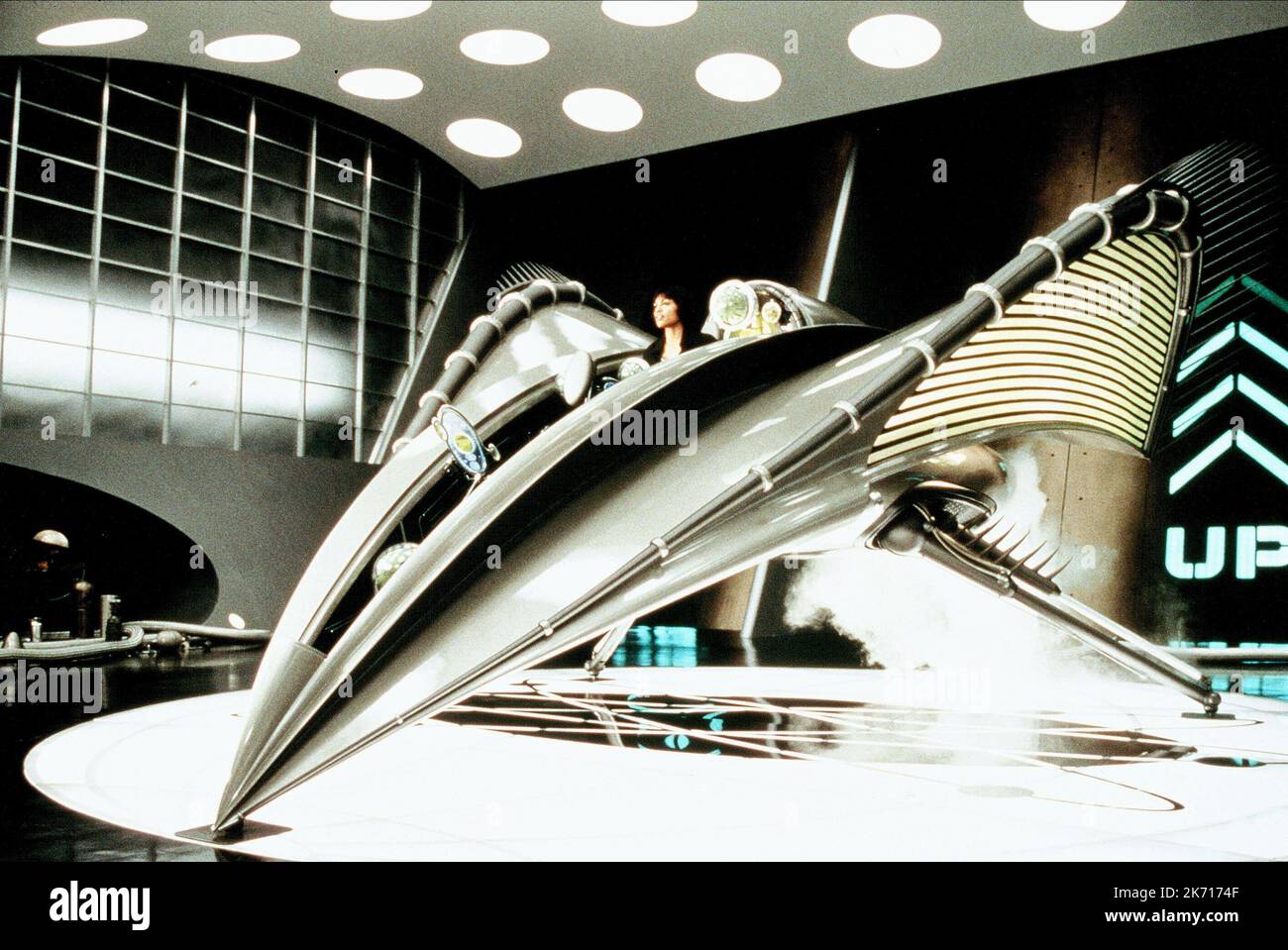 Men in black film spaceship hi-res stock photography and images - Alamy