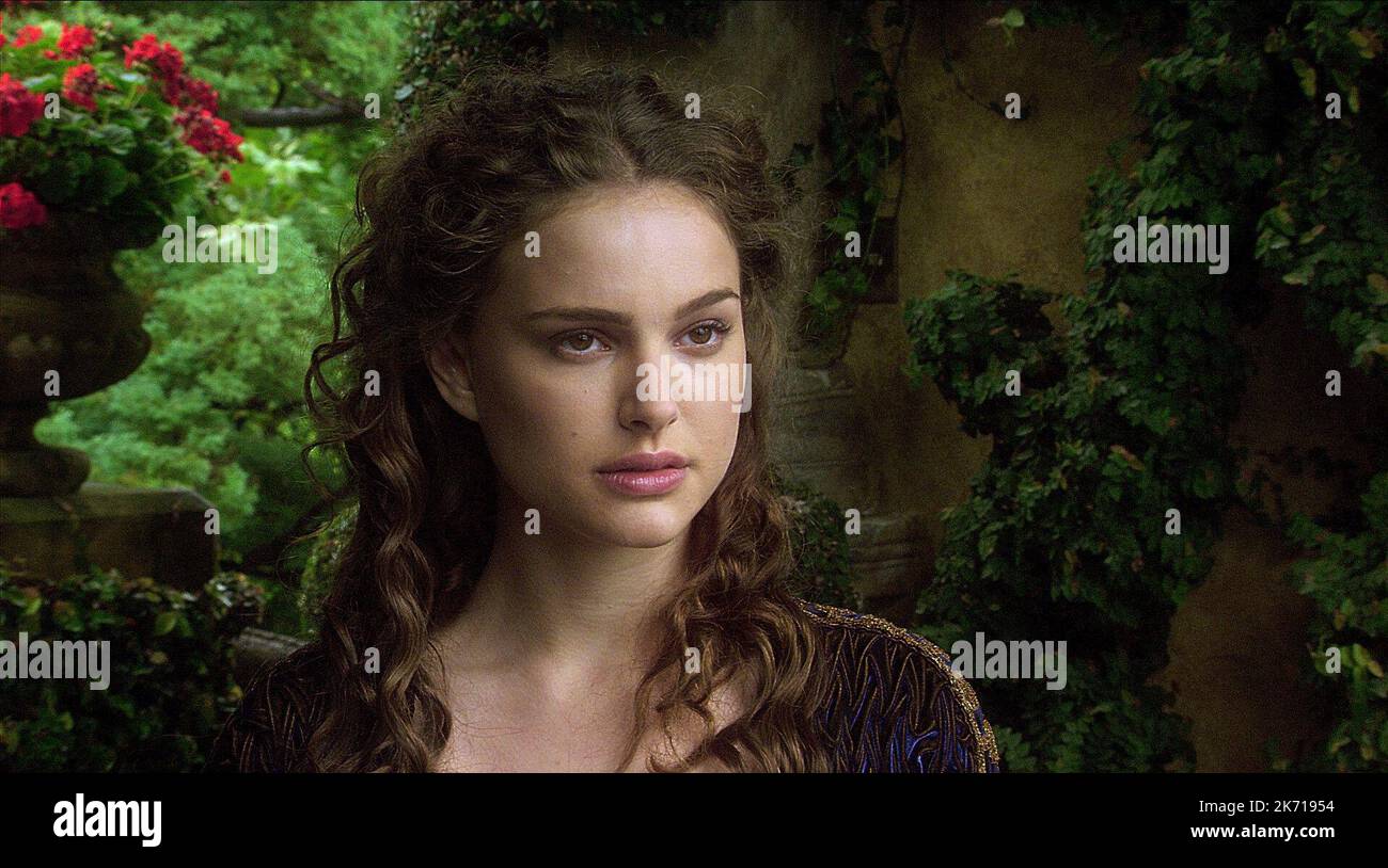 NATALIE PORTMAN, STAR WARS: EPISODE II - ATTACK OF THE CLONES, 2002