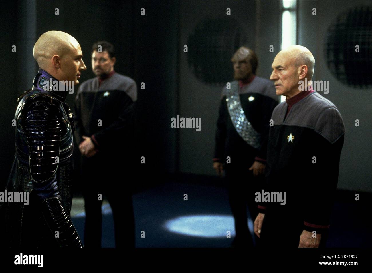 TOM HARDY, PATRICK STEWART, STAR TREK: NEMESIS, 2002 Stock Photo - Alamy