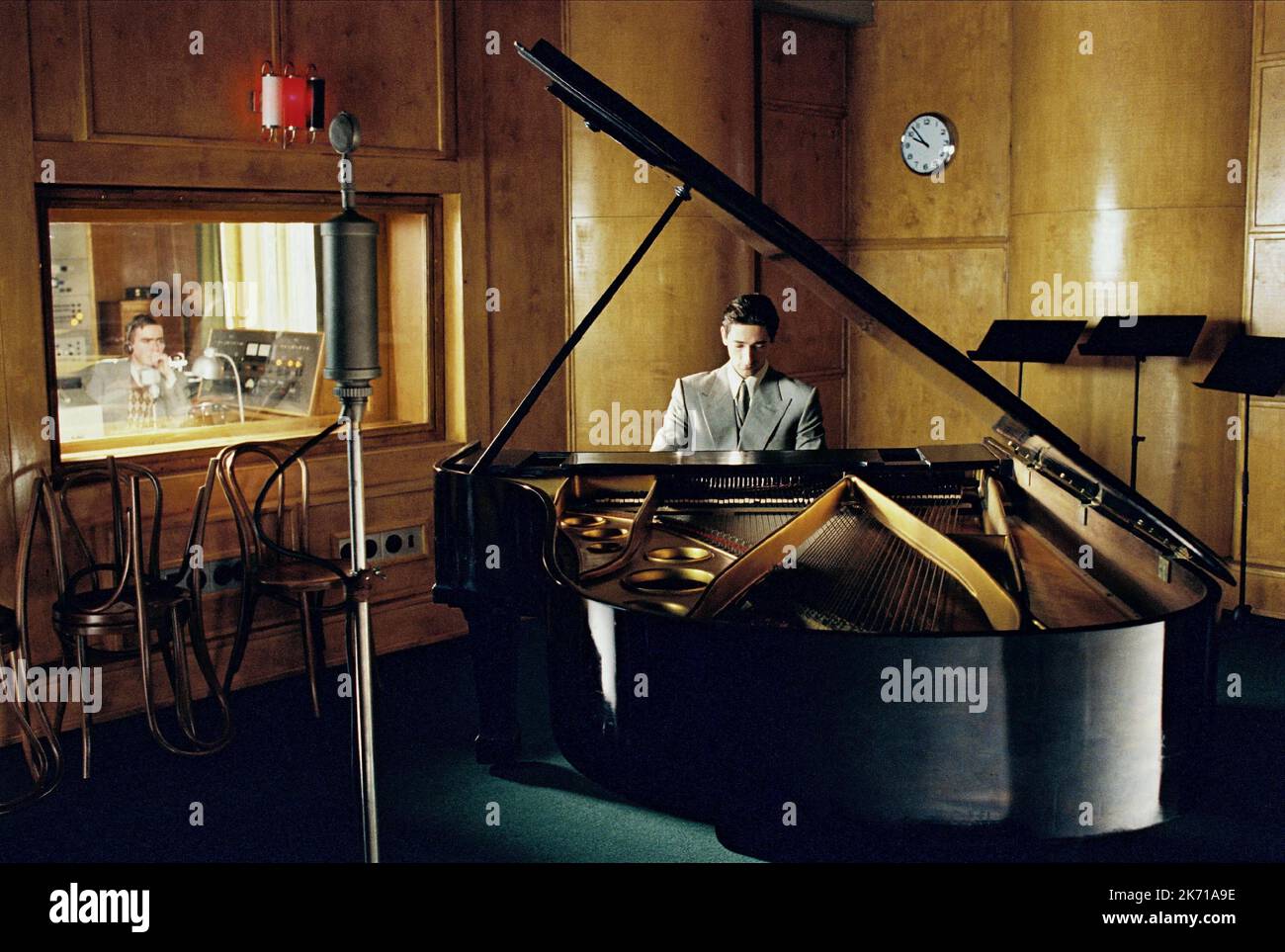 ADRIEN BRODY, THE PIANIST, 2002 Stock Photo