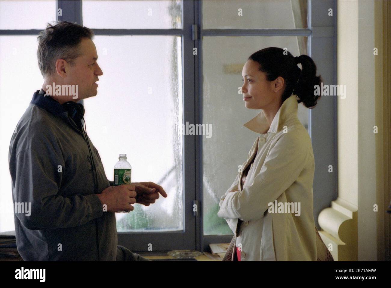 JONATHAN DEMME, THANDIE NEWTON, THE TRUTH ABOUT CHARLIE, 2002 Stock Photo