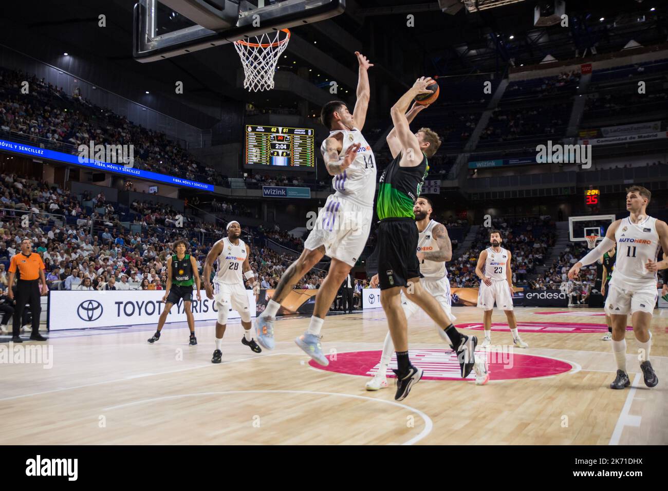 Madrid, Spain. 16th Oct, 2022. Simon Brigander (R) and Gabriel Deck (L)during Real Madrid victory over Joventut Badalona 96 - 79 in Liga Endesa regular season game (day 4) celebrated in at WiZink Center (Madrid, Spain). October 16th 2022. (Photo by Juan Carlos García Mate/Pacific Press) Credit: Pacific Press Media Production Corp./Alamy Live News Stock Photo