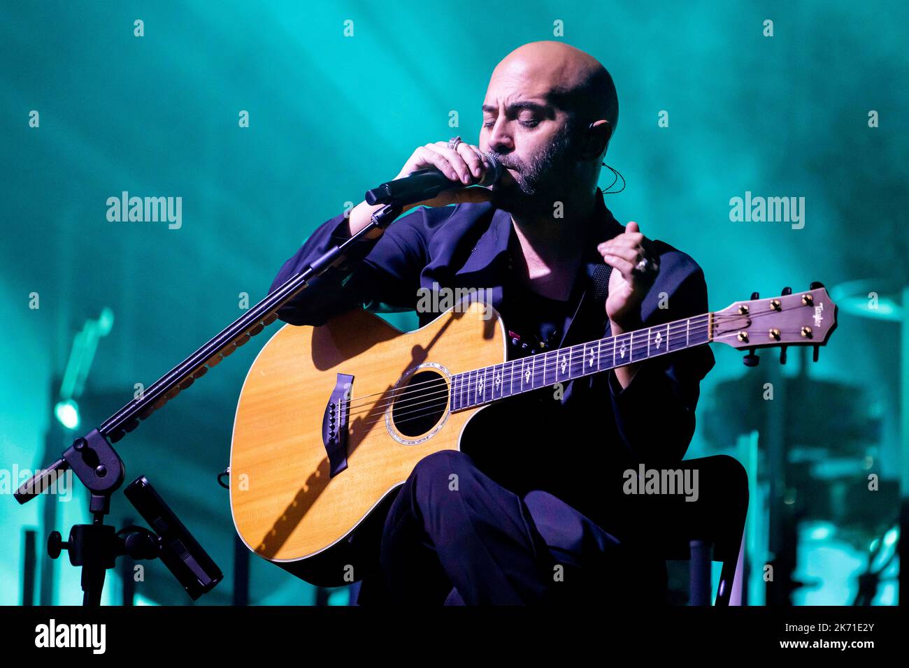 Padua, Italy. 17th Oct, 2022. NEGRAMARO UNPLUGGED EUROPEAN TOUR 2022 16-10-2022 GRAN TEATRO GEOX - PADUA In the photo Giuliano Sangiorgi Credit: Independent Photo Agency/Alamy Live News Stock Photo