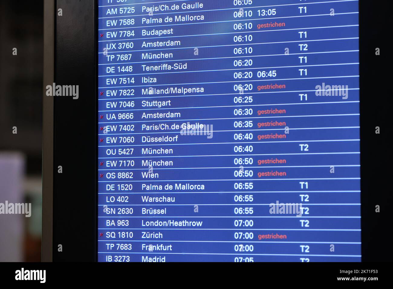 Hamburg, Germany. 16th Oct, 2022. Flight cancellations are announced on display boards at Hamburg Airport. The Vereinigung Cockpit (pilots' union) has called on Eurowinds pilots to walk off the job from 00:00 on Monday, (Oct. 17) to Wednesday (Oct. 19) inclusive. The industrial action has begun as planned, said a spokesman for the Vereinigung Cockpit (VC) pilots' union. No further offer had been submitted. Credit: Bodo Marks/dpa/Alamy Live News Stock Photo