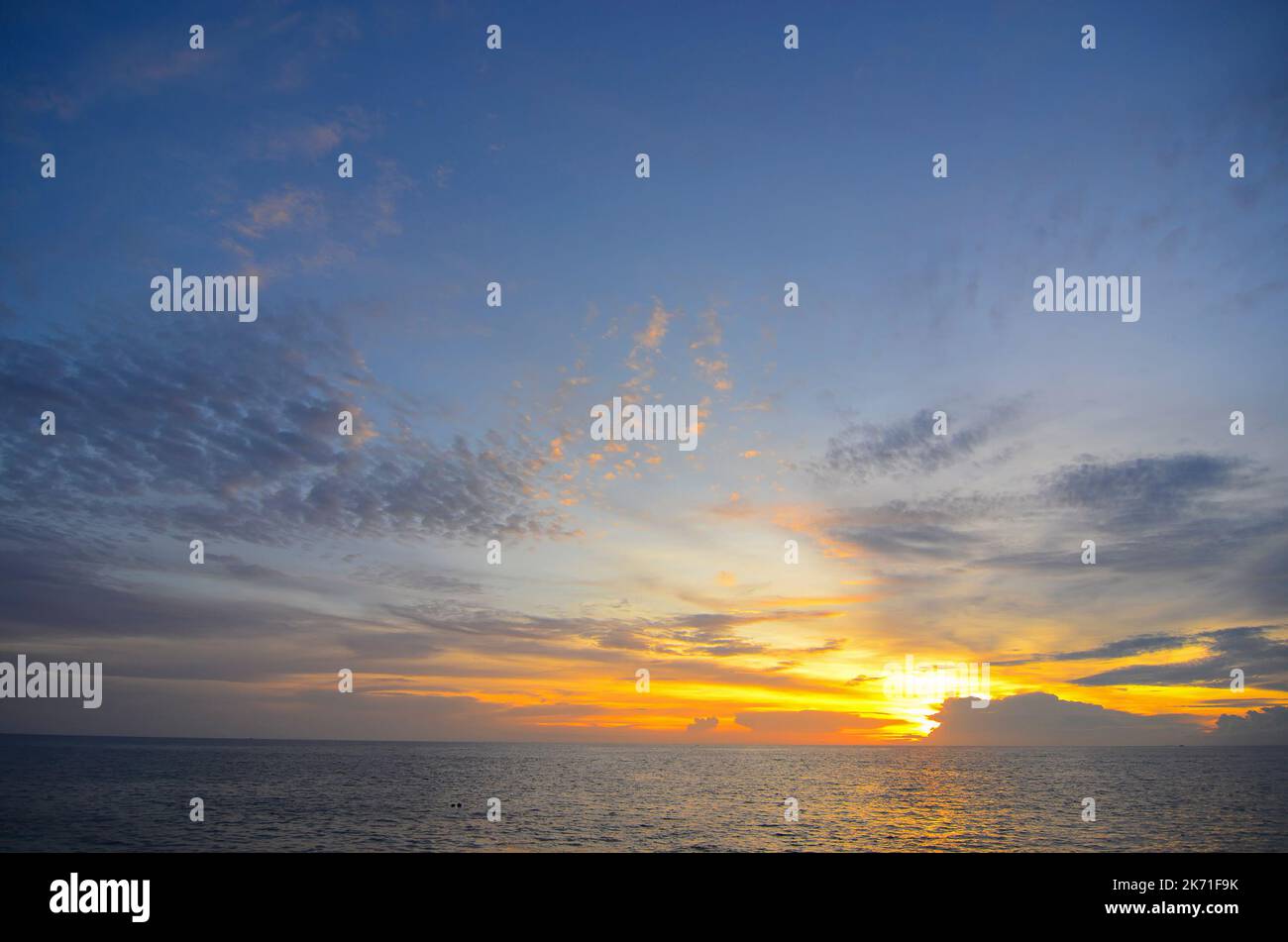 Beautiful sunset scenery hi-res stock photography and images - Alamy