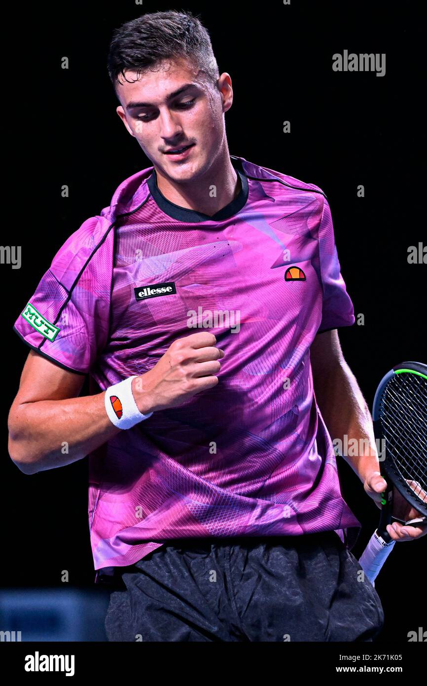 Austrian Alexander Erler celebrates during the qualification game
