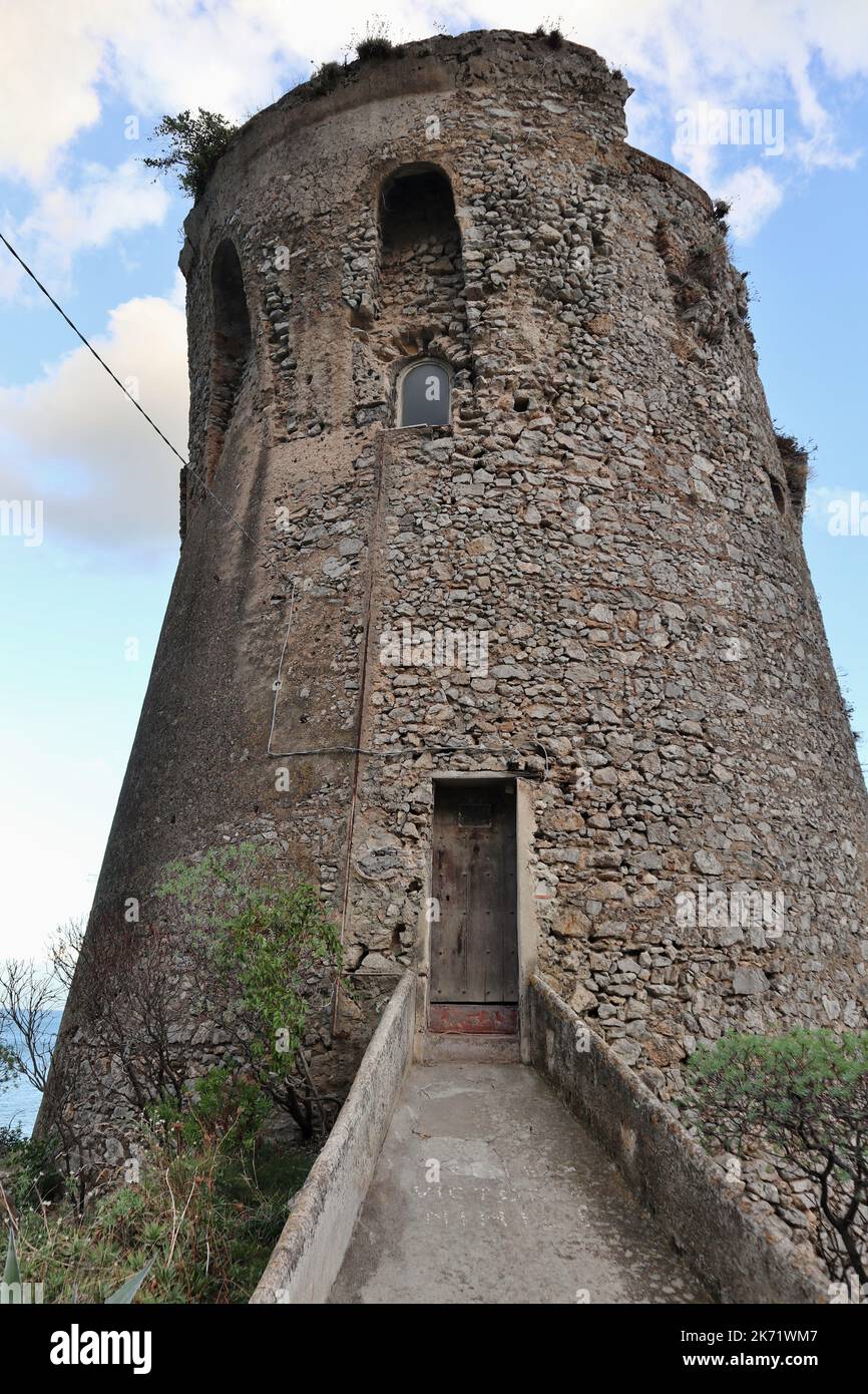 Praiano - Torre Asciola dalla rampa di accesso Stock Photo