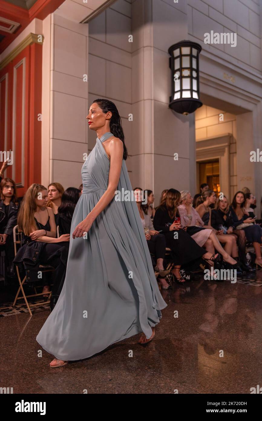 Carla zampatti dresses clearance 2019