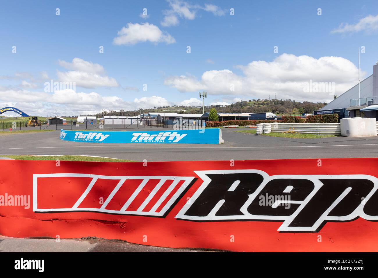 Mount Panorama motor racing circuit for races including Bathurst 1000,Bathurst,NSW,Australia Stock Photo