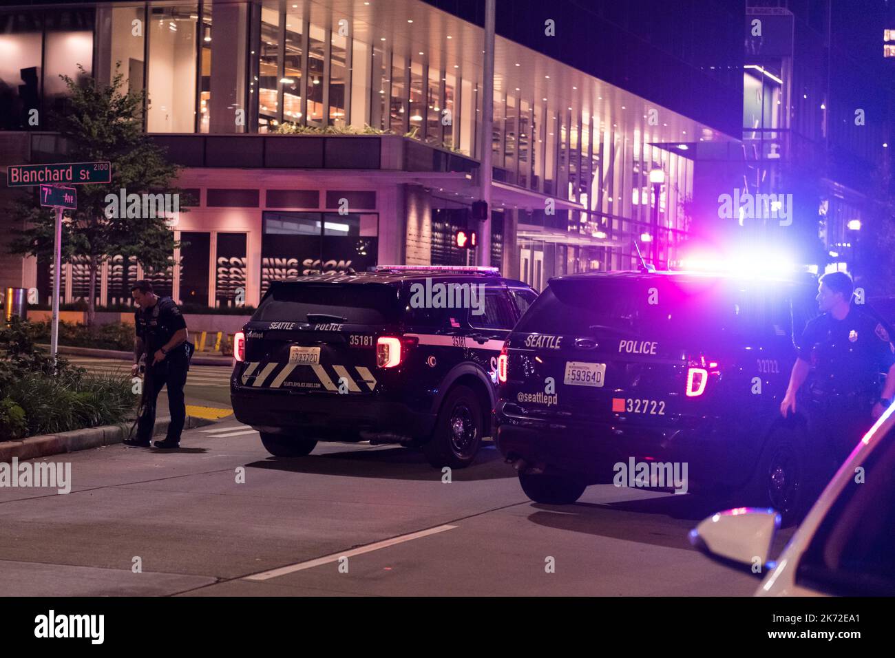 Seattle, USA. 16th Sep, 2022. Just after 1045pm Police responding to a