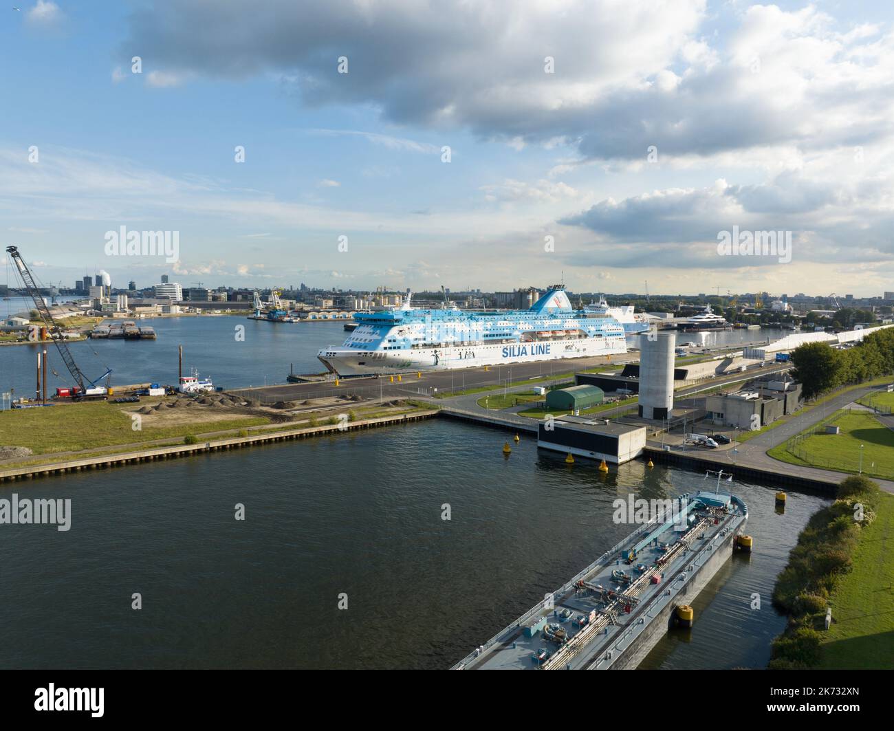 Amsterdam, 29th of September 2022, The Netherlands. Reception of refugees in Amsterdam asylum seekers on a cruise ship 1000 extra refugees in the Stock Photo