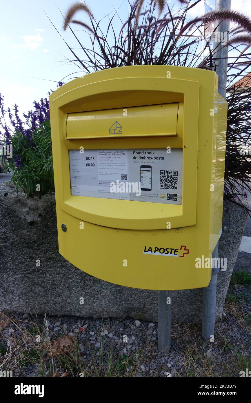 Swiss post box hi-res stock photography and images - Alamy