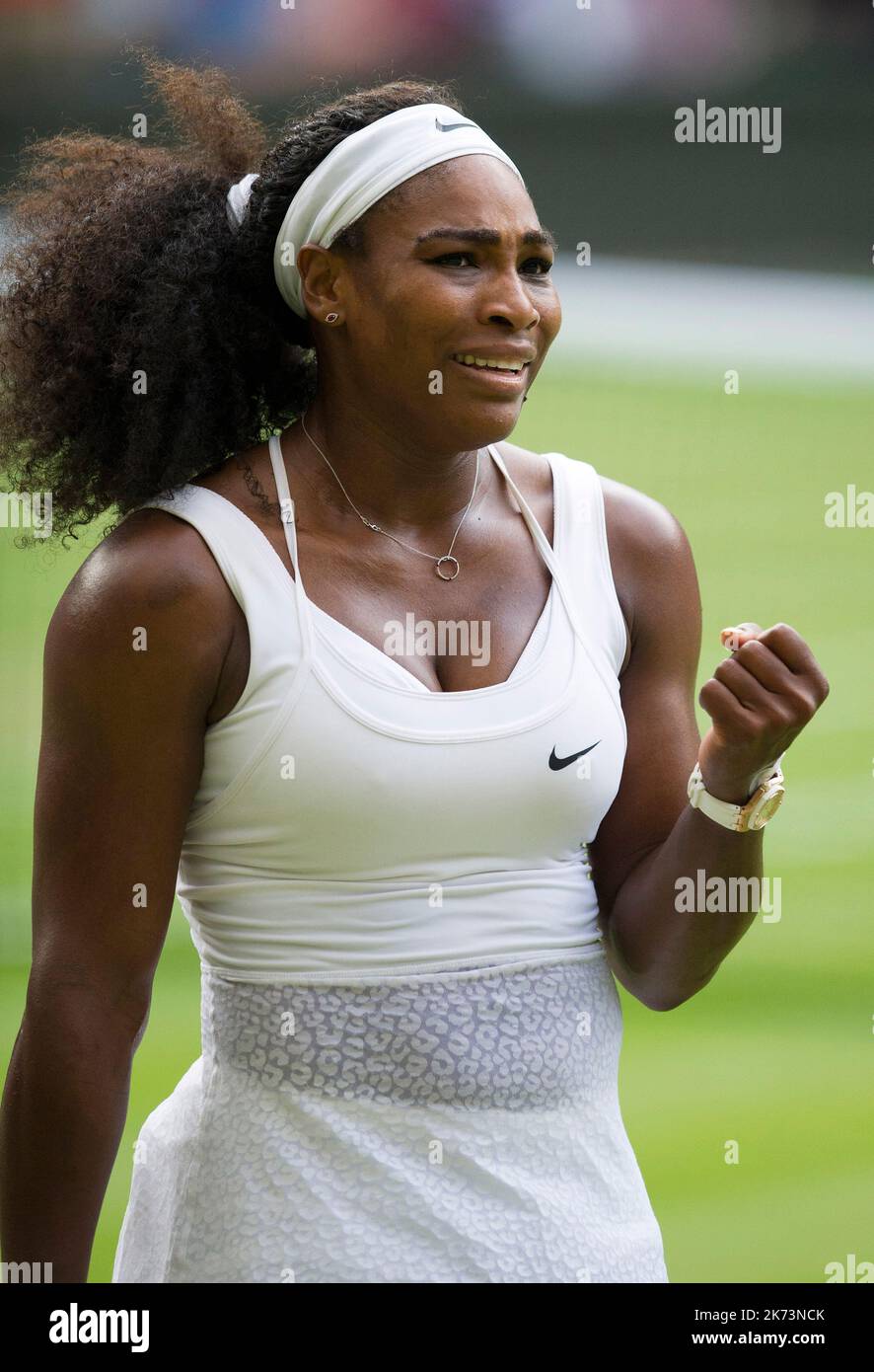 03/07/15. AELTC, Wimbledon Championships 2015, Wimbledon, London. Womens singles third round,  Serena Williams v Heather Watson, centre court. William Stock Photo