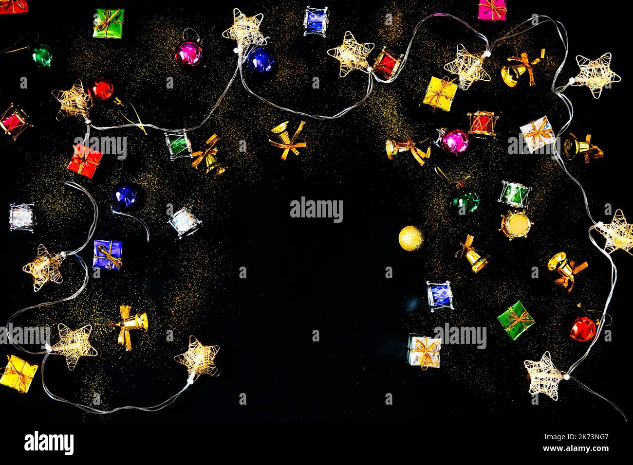 blank-sheet-of-paper-and-christmas-decorations-list-of-goals-stock