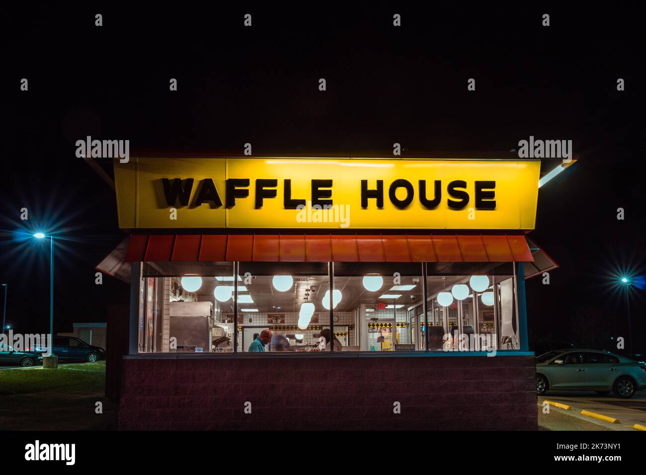 Calvert City, KY, US-December 2, 2021 : Waffle House exterior at night. Waffle House, is an iconic restaurant chain with more than 2,100 locations in Stock Photo