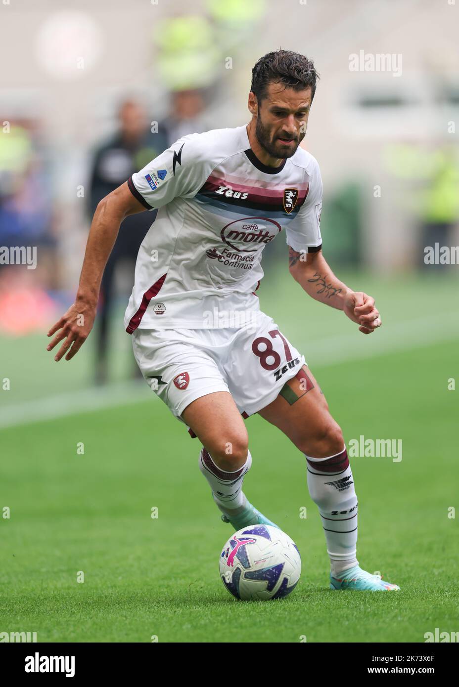 Milan, Italy, 16th October 2022. Antonio Candreva of Salernitana during the Serie A match at Giuseppe Meazza, Milan. Picture credit should read: Jonathan Moscrop / Sportimage Stock Photo