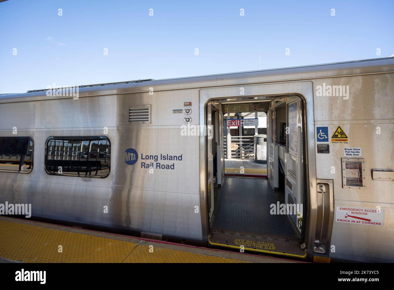 ronkonkoma-new-york-usa-21st-sep-2022-an-m9-electric-train-car-set