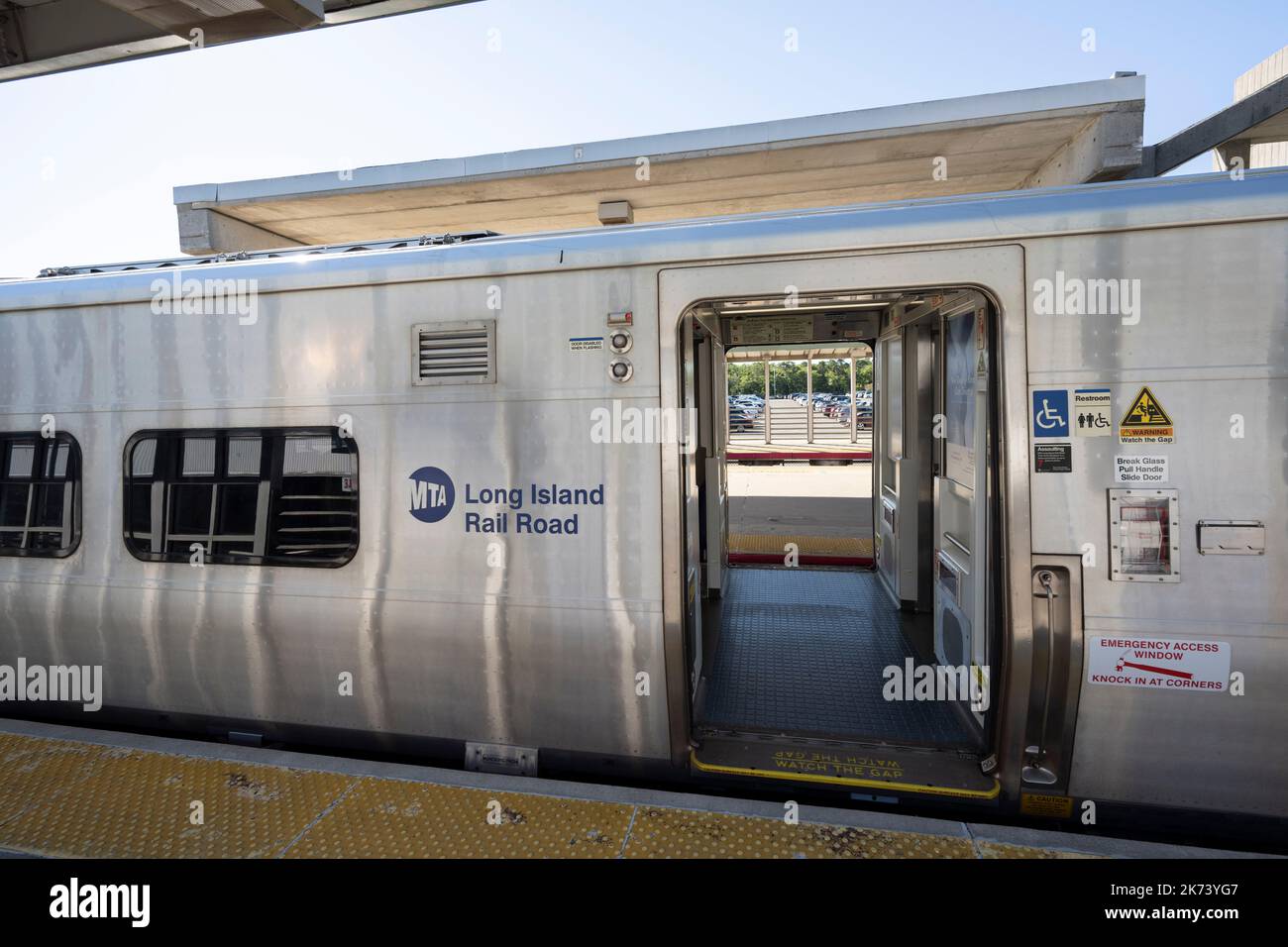 ronkonkoma-new-york-usa-21st-sep-2022-an-m9-electric-train-car-set