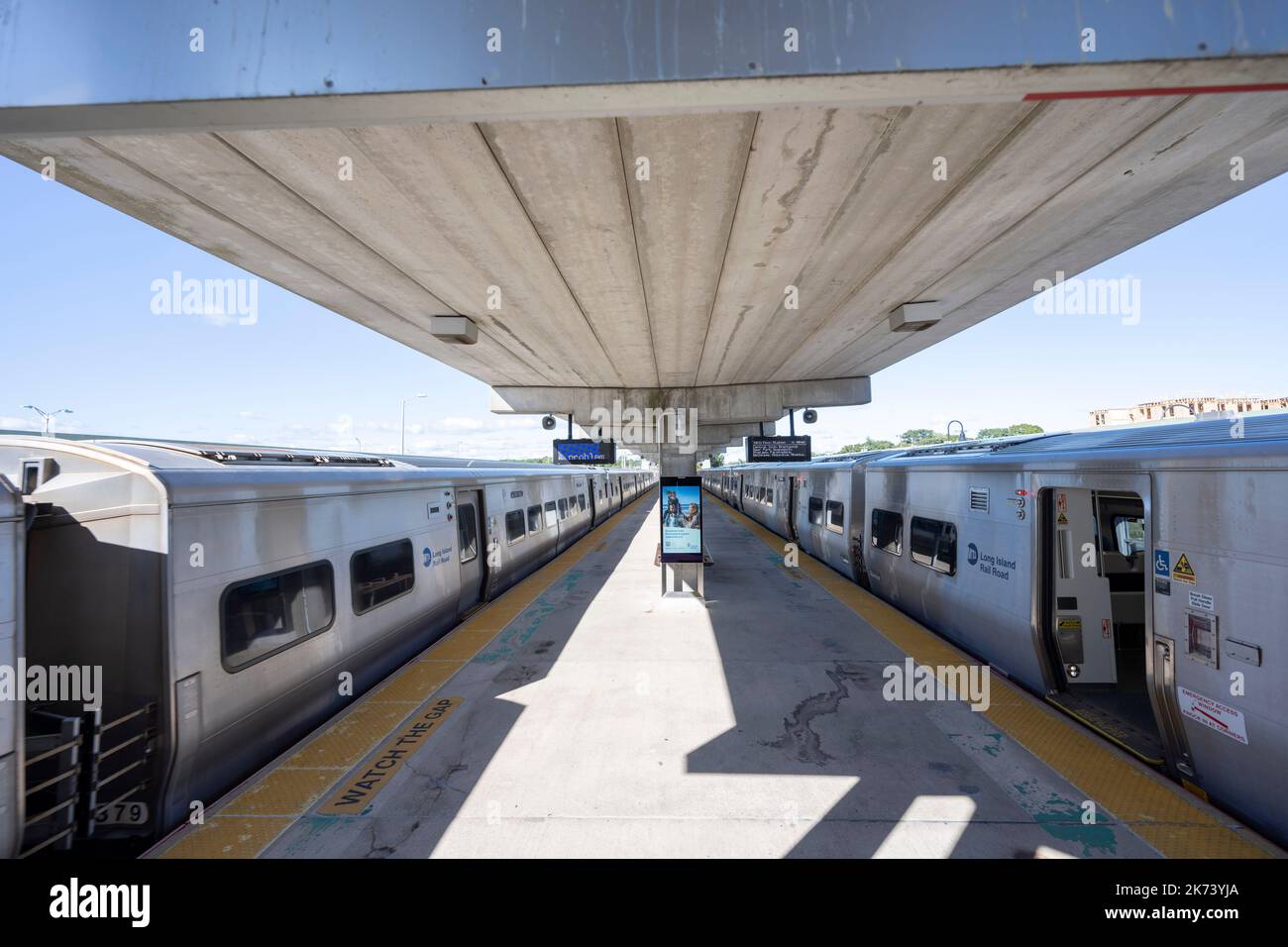 Ronkonkoma, New York, USA. 21st Sep, 2022. An M9 electric train car set
