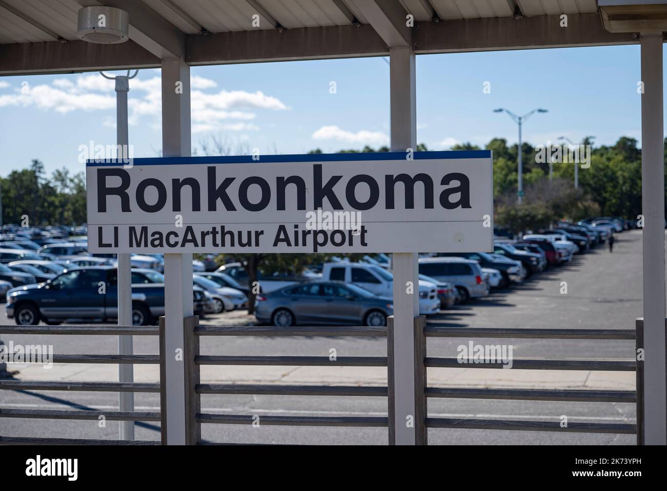 Ronkonkoma, New York, USA. 21st Sep, 2022. Ronkonkoma Station Long