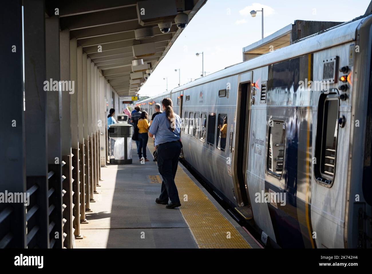 Ronkonkoma, New York, USA. 21st Sep, 2022. Conductors working on a M9