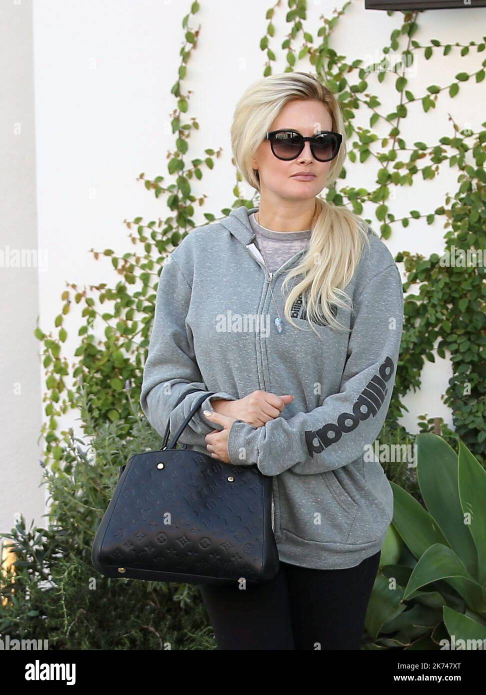 Holly Madison goes shopping on Robertson Boulevard Los Angeles, California  - 09.04.09 Stock Photo - Alamy