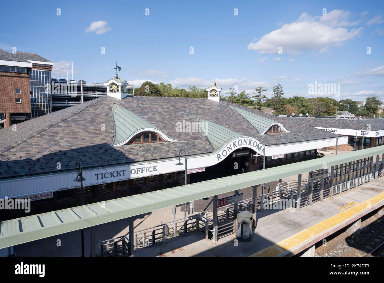 Ronkonkoma, New York, USA. 21st Sep, 2022. Ronkonkoma Station Long