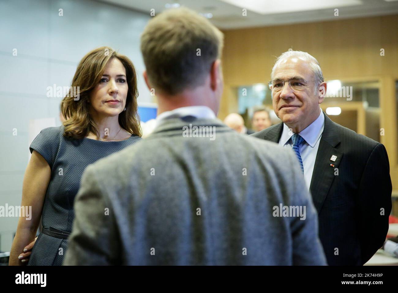 The Danish Crown Princess Mary visites with Secretary General of the Organisation for Economic Co-operation and Development (OECD), Jose Angel Gurria the virtual reality lounge during the Forum 2017 at the OECD (Organisation for Economic Co-operation and Development) headquarters in Paris, France Stock Photo