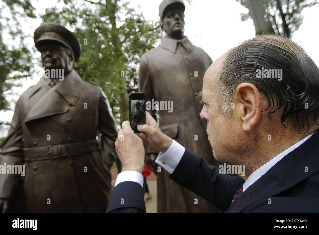 charles-de-gaulle-and-winston-churchill-statues-inaugurated-today-in