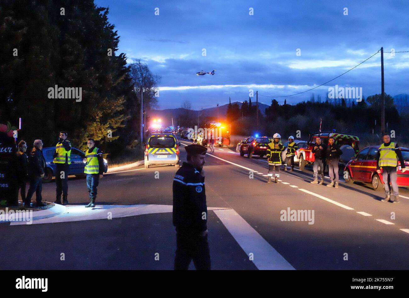 School bus in crash with TRAIN - four children DEAD and 19 injured in ...