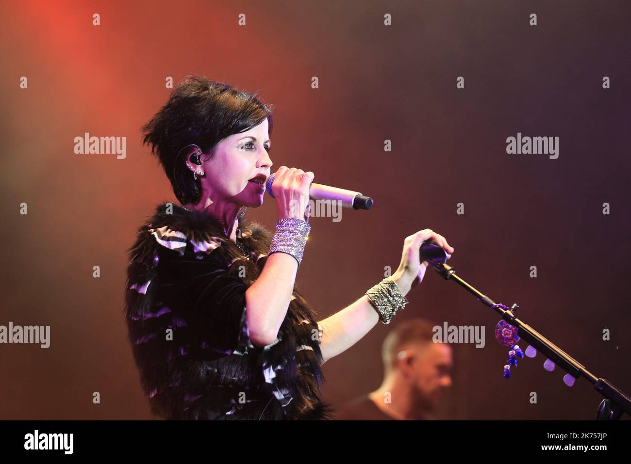 Cognac - blues passions 2016 cranberries -  Dolores O'Riodan Stock Photo