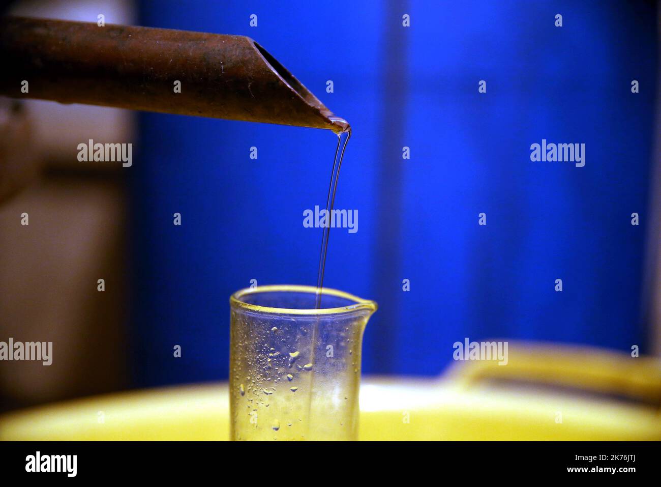 Distillation of oldfashioned schnapps (a transparent eaudevie
