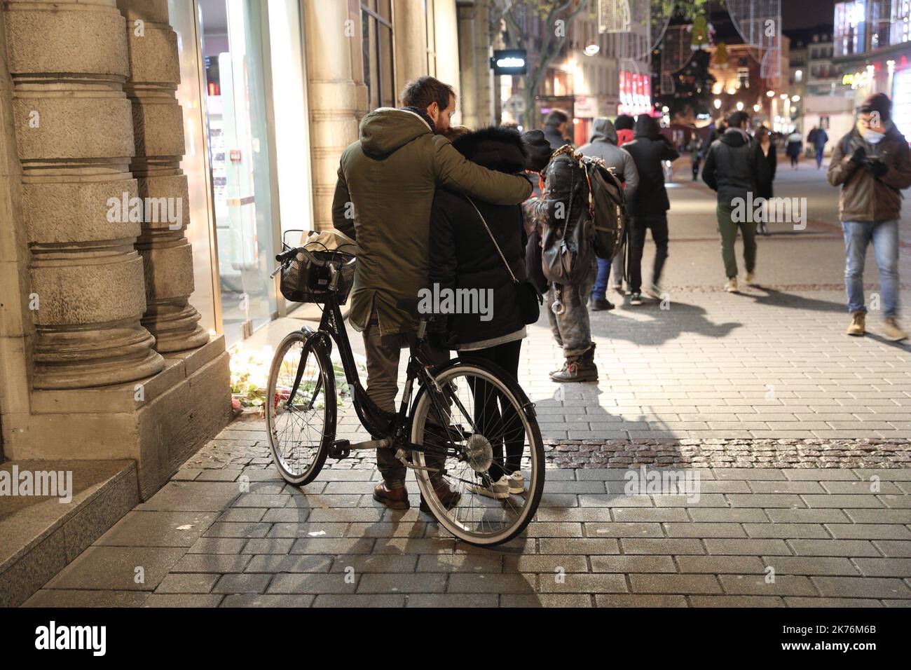 ©PHOTOPQR/L'ALSACE/Jean-Marc LOOS ; Strasbourg 12/12/2018  Hommage rendu aux victimes au lendemain des coups de feu tirés au marché de Noël au centre ville de Strasbourg le 11 décembre 2018.   Strasbourg, France, dec 12th 2018 - Tribute to victims of the Chrismas market attack Stock Photo