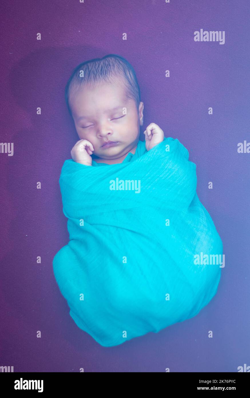 Infant wrap hires stock photography and images Alamy