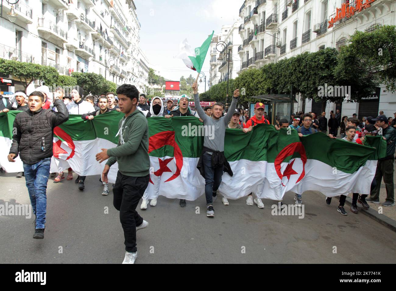 Collegians and high school students demonstrate in Algiers in front of the big post against the candidature of Abdelaziz Bouteflika for a fifth term in the presidential election©Adel Sherei/Wostok Press/Maxppp Alger, Algerie, 10/03/2019 Collegians and high school students demonstrate in Algiers in front of the big post against the candidature of Abdelaziz Bouteflika for a fifth term in the presidential election Stock Photo