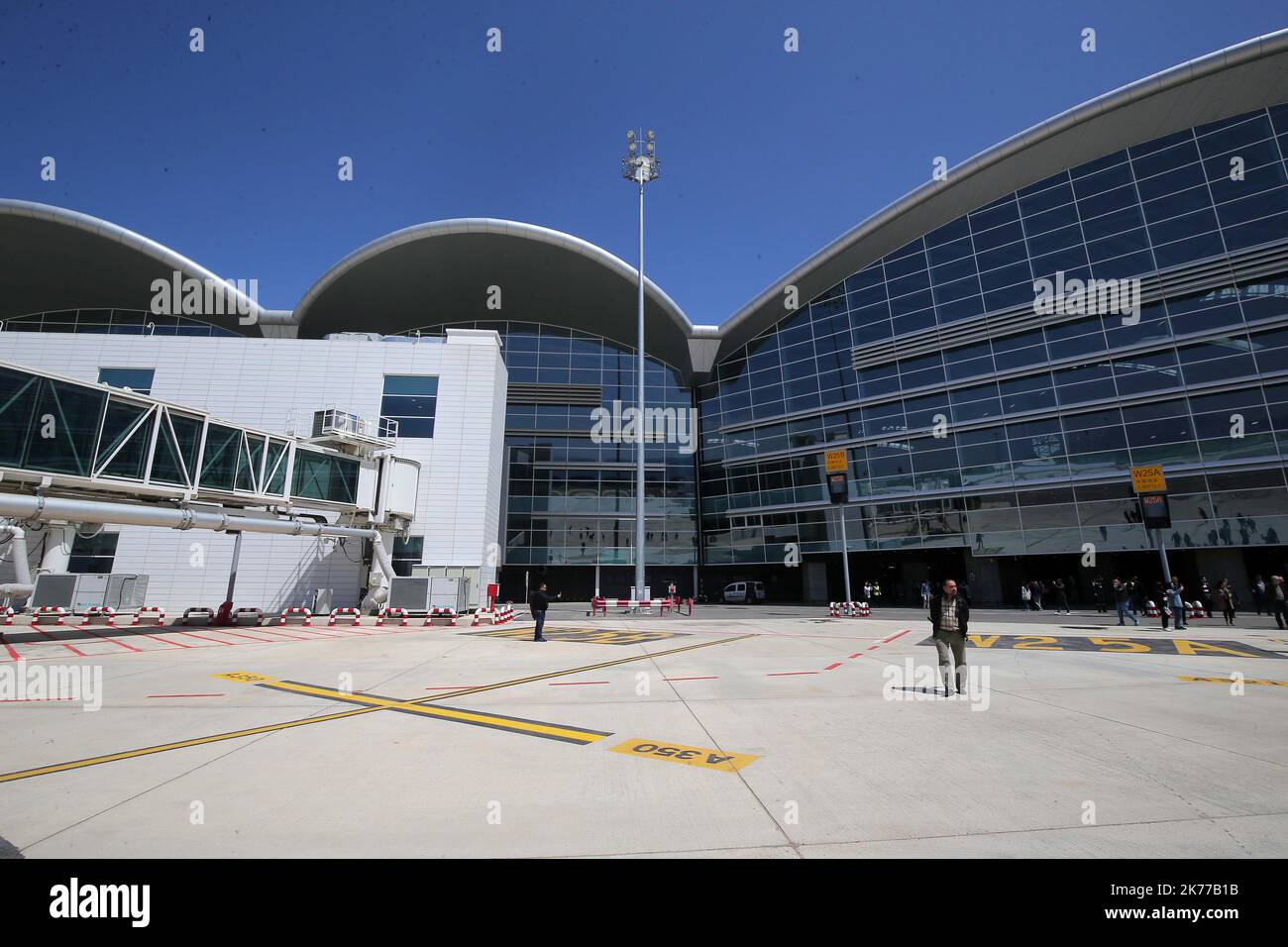 Opening of the new terminal of the Algerian international airport on