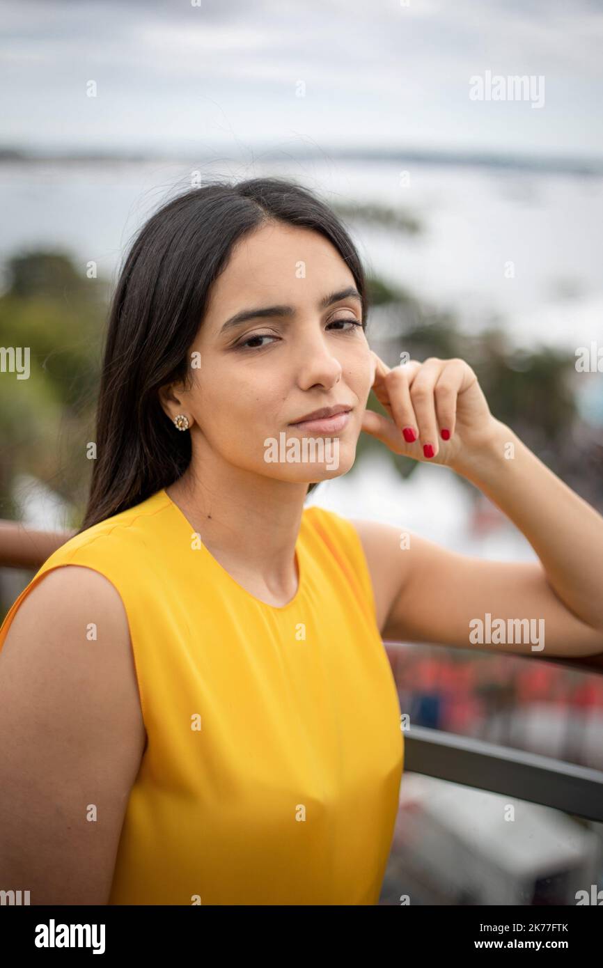 La comédienne et maintenant réalisatrice Hafsia Herzi qui présente à