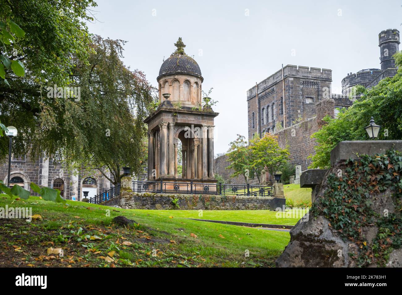 Ebenezer Erskine monument in Stirling Stock Photo Alamy