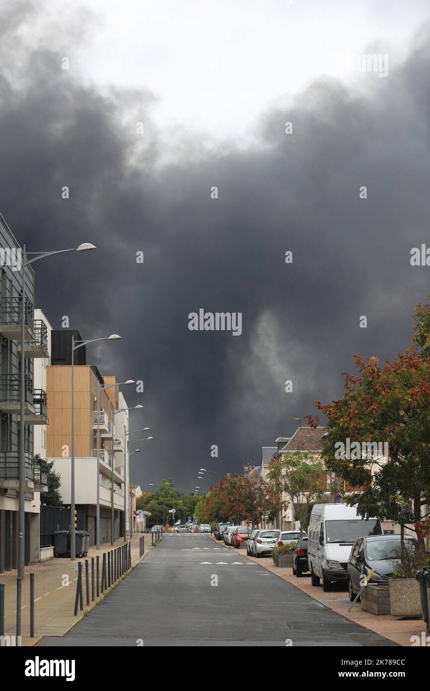 Seveso explosion hi-res stock photography and images - Alamy