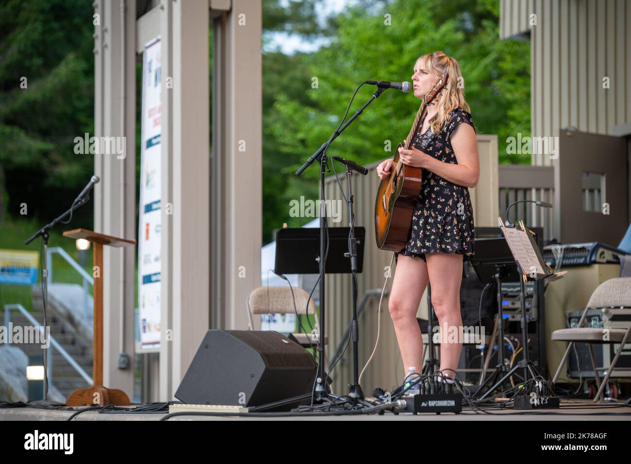 Dori Freeman performing on stage at Blue Ridge Music Center Stock Photo