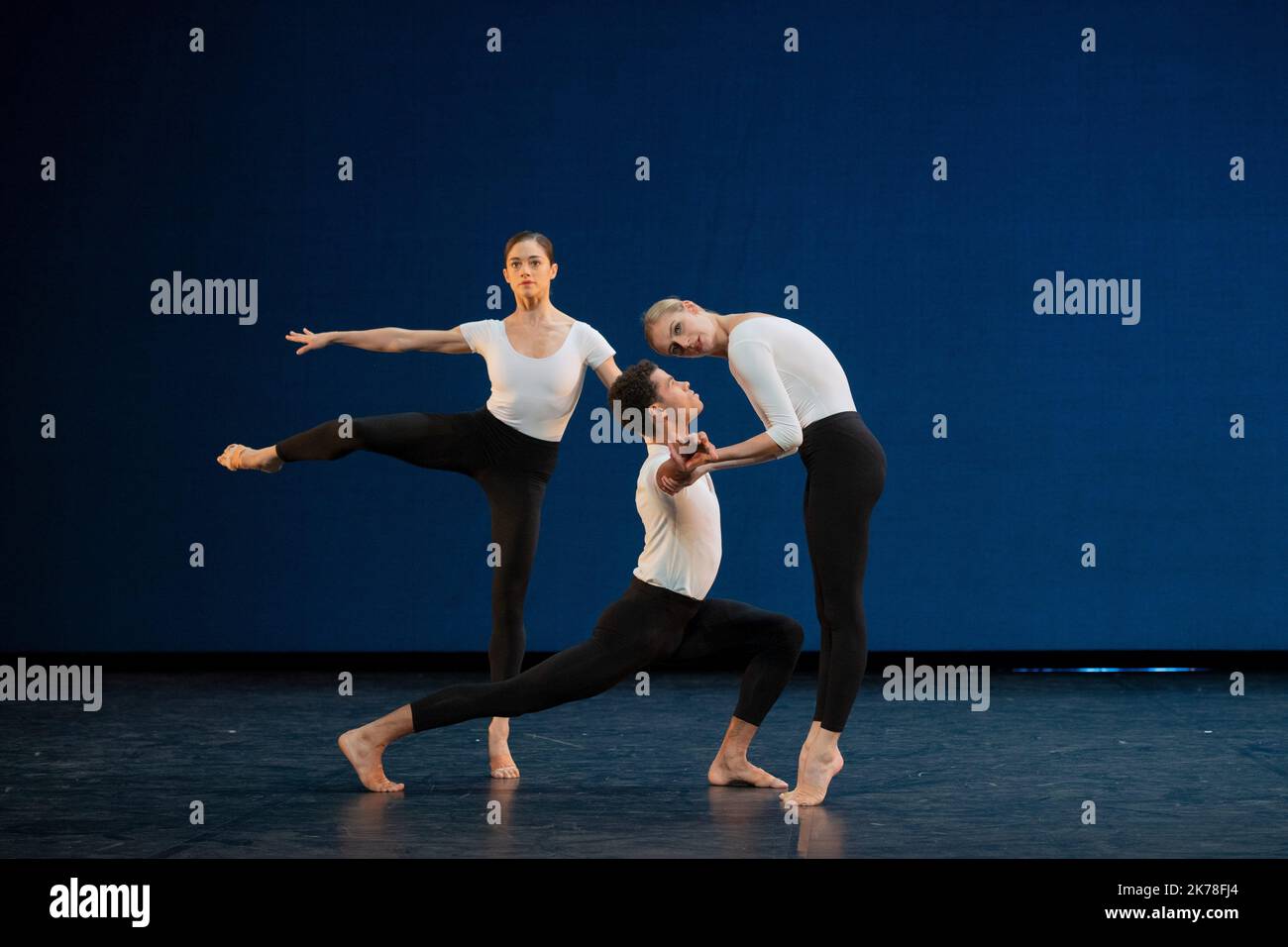 CHOREOGRAPHY Merce Cunningham COMPANY The Royal Ballet RECREATED BY ...