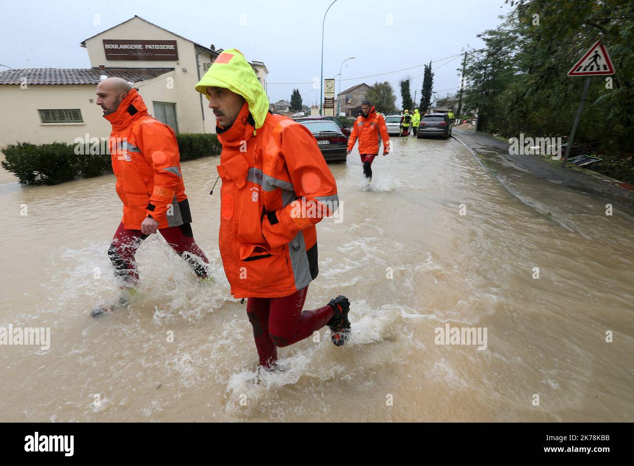 inondations à au muy violent rainfalls and floods in Muy south eastern ...