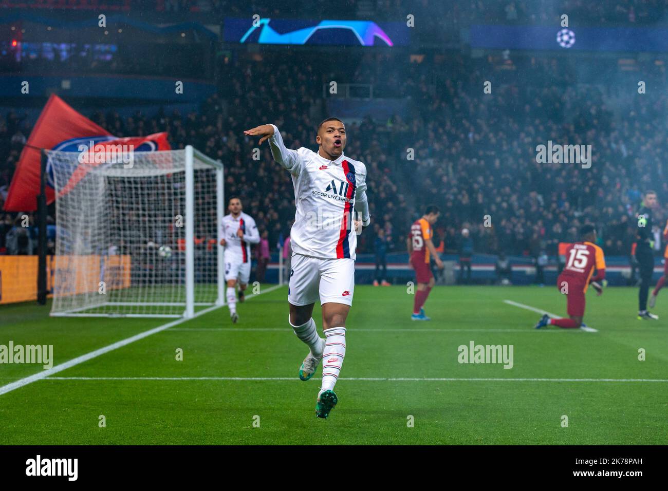 Paris Saint Germain's Kylian Mbappe celebrates scoring his side's fourth goal of the game with his team mates Stock Photo
